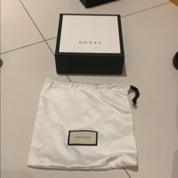 Gucci box and bag BELT NOT INCLUDED - Picture 1 of 3
